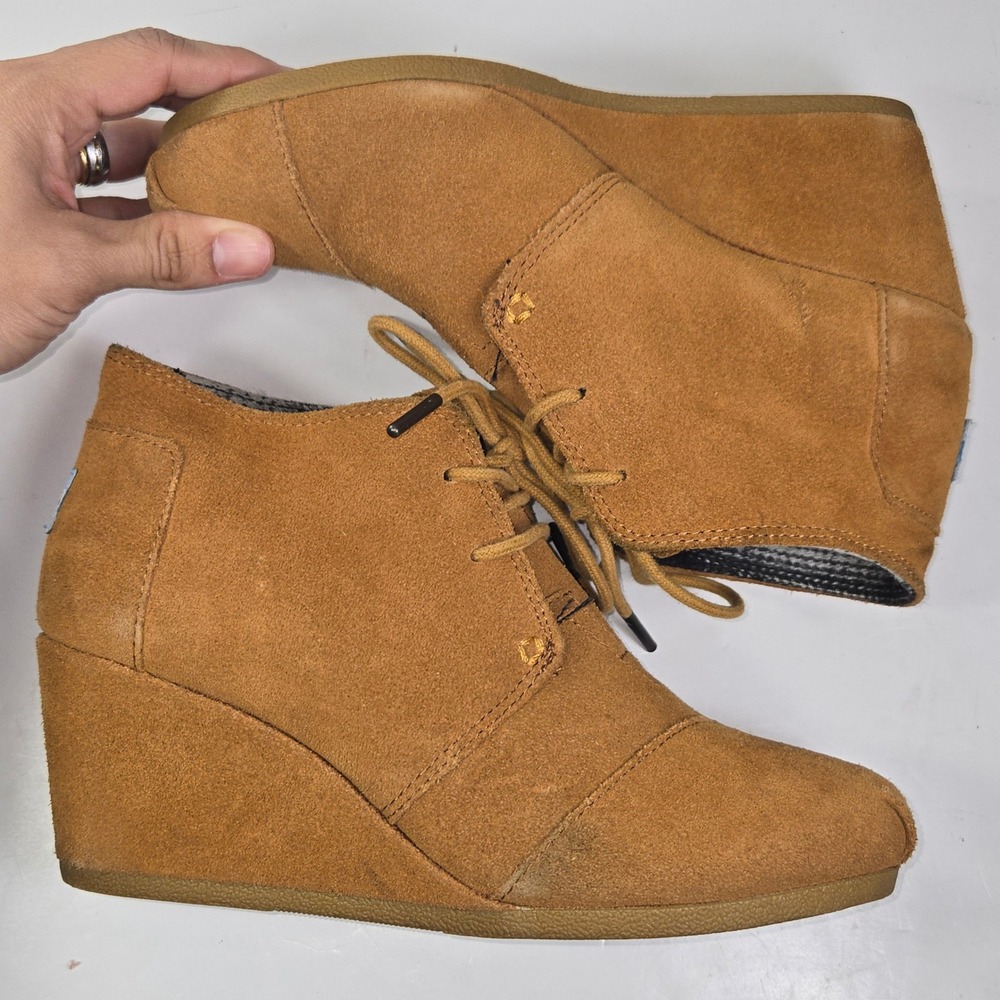 Tom's Chestnut Suede Desert Wedge Bootie Size 7.5W - Picture 4 of 8